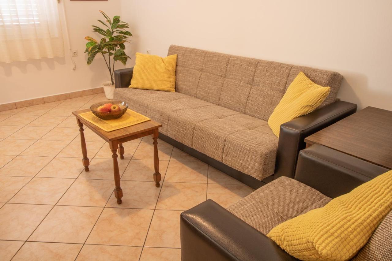 Apartment Mario With Terrace And Sea View Baska  Exterior photo